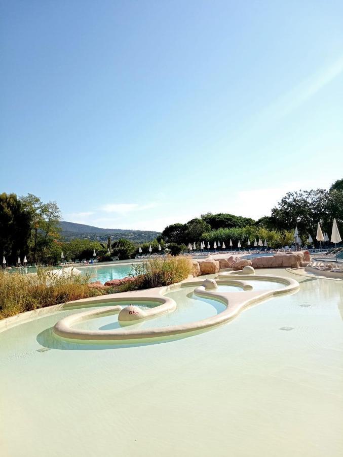 Charmant Appartement Village Restanques De Saint Tropez Grimaud Exterior photo